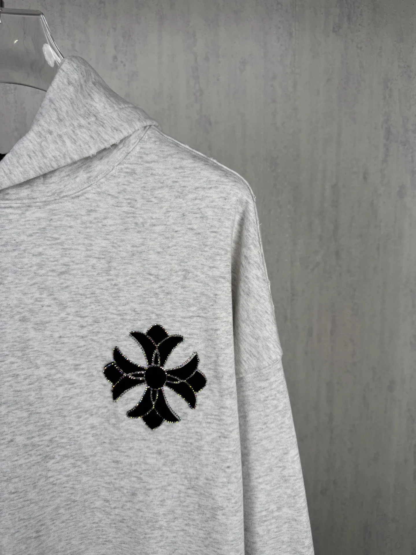 # 𝗖𝗵𝗿𝗼𝗺𝗲 𝗛𝗲𝗮𝗿𝘁𝘀/ Ch ！ ！ ！ ！ Same Style ！ ：Light Gray Dark Gray Black Size：S-XL